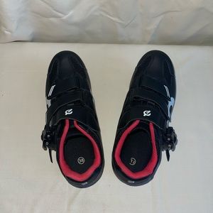 ‼️SOLD‼️Peloton Cycling shoes size 38 (US women’s 7) with cleats